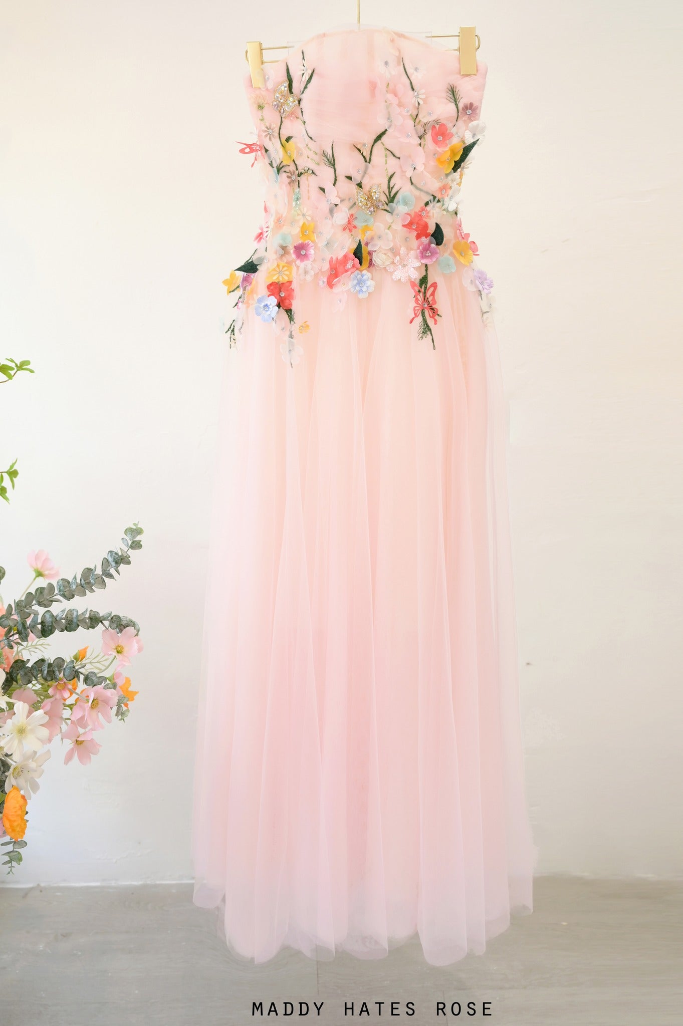 Beautiful long prom evening dress pink color embroidered with patterns and beads