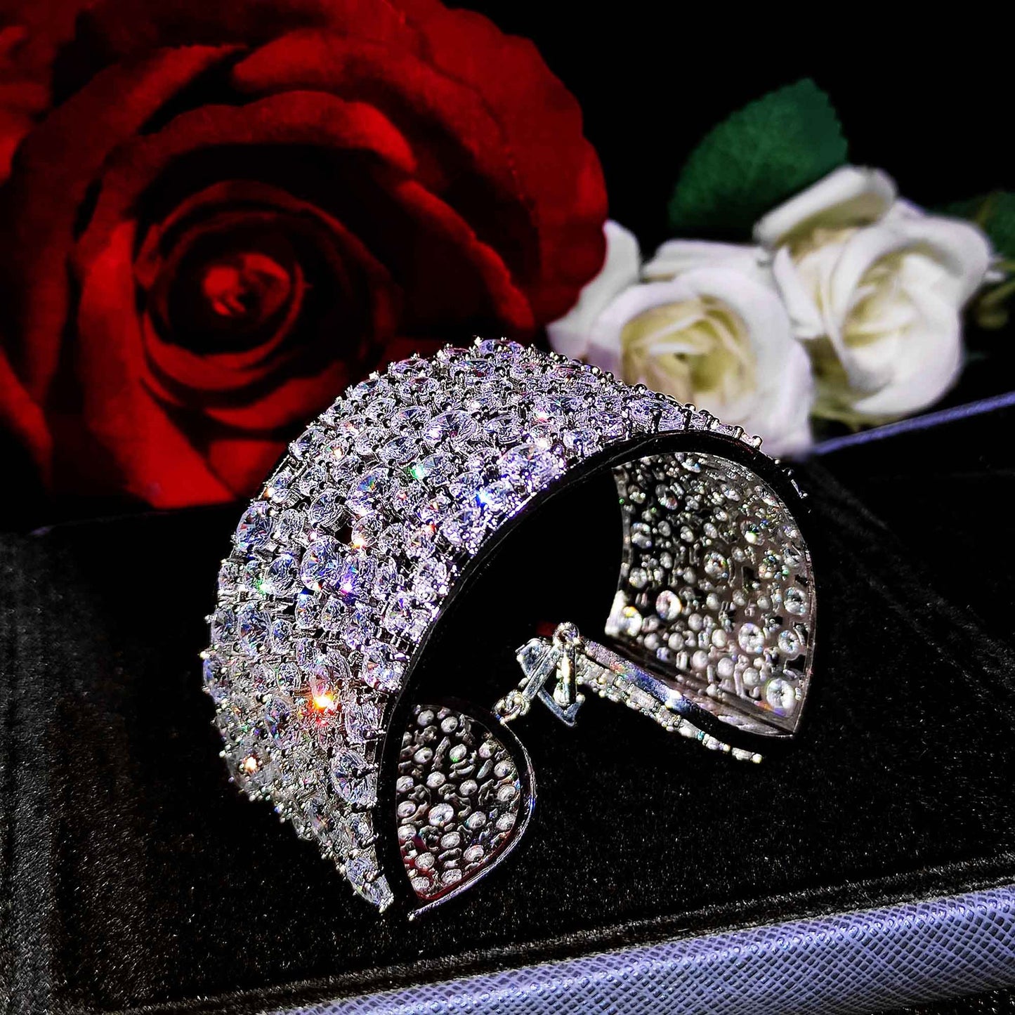 Heavy Industry Micro-encrusted Diamond High Carbon Diamond Bracelet